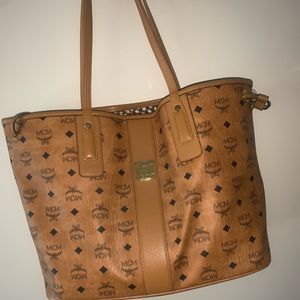 MCM Visetos Liz Reversible Medium Shopper Tote